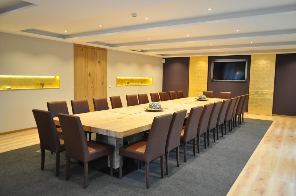 Parkhotel Липщат Екстериор снимка