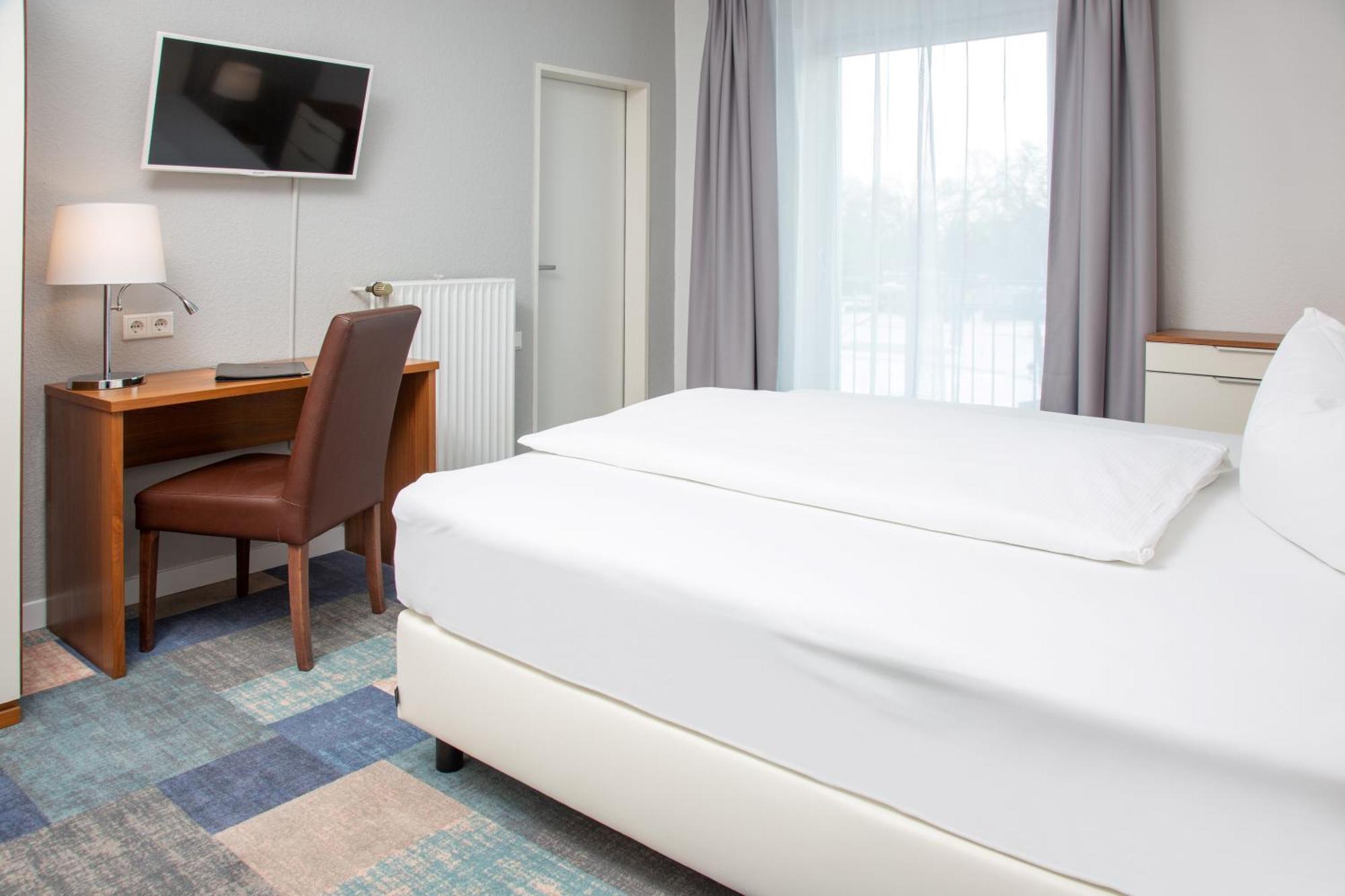 Parkhotel Липщат Екстериор снимка
